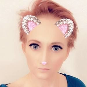 Meet your Posher, Cynthia